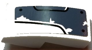 LEGO onderdeel Schuin, Gebogen 2 x 1 x 2/3 met Versleten Zandblauwe Paneel met 3 Bouten en Zwarte Gebogen Lijnen Patroon Model Linkerkant (Sticker) - Set 70131 (11477pb048L)