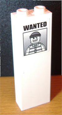 LEGO onderdeel Brick 1 x 2 x 5 with 'WANTED' and Minifigure with Shirt with Stripes Pattern (Sticker) - Set 7237 (2454pb010)