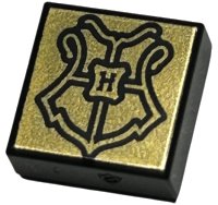 LEGO part Tile 1 x 1 with Hogwarts Crest on Gold Background Pattern 3070pb290