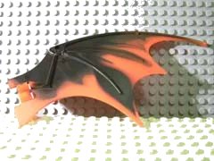 LEGO onderdeel Dragon Wing 19 x 11 with Marbled Trans-Red Trailing Edge Pattern (51342pb05)