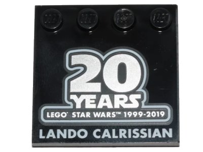 LEGO onderdeel Tile, Modified 4 x 4 with Studs on Edge with SW '20 YEARS LEGO STAR WARS 1999-2019' and 'LANDO CALRISSIAN' Pattern (6179pb152)