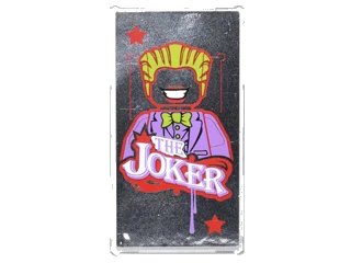 LEGO onderdeel Glass for Window 1 x 4 x 6 with 2 Red Stars, Joker Figure and 'THE JOKER' on Silver Mirrored Background Pattern (Sticker) - Set 76035 (57895pb035)