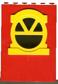 LEGO part Fabuland Building Wall 2 x 6 x 7 with Round Top Yellow Window x636c02