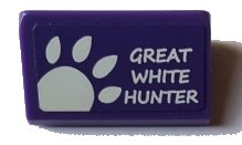 LEGO onderdeel Slope 30 1 x 2 x 2/3 with White 'GREAT WHITE HUNTER' and Paw Pattern (Sticker) - Set 71016 (85984pb191)
