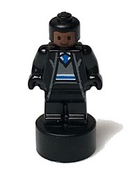 LEGO onderdeel Ravenclaw Student Statuette / Trophy #3, Black Hair, Reddish Brown Face 90398pb035