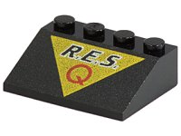LEGO onderdeel Schuin 33 3 x 4 met Black 'R.E.S.' en Red 'Q' op Yellow Triangle Patroon 3297px15