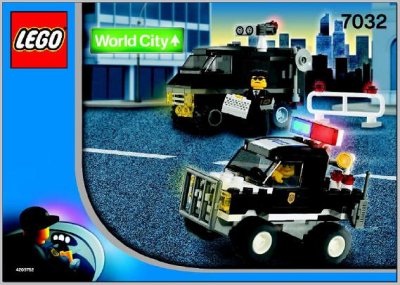 LEGO part Police 4WD and Undercover Van (7032-1)