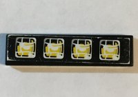 LEGO part Carreau 1 x 4 avec motif 4 Phares Jaunes Carrés sur Fond Noir (Autocollant) - Set 8443 2431pb0632