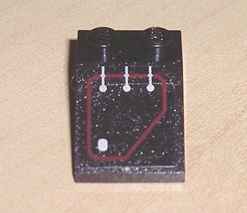 LEGO part Schräge 33 3 x 2 avec Motif Circuiterie Argent 3 Lignes Droites, 1 Point dans Contour Rouge (Autocollant) - Set 7702 (3298pb030)