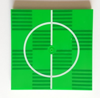 LEGO part Loseta 6 x 6 con Tubos Inferiores con Patrón de Círculo Central de Cancha de Fútbol (Fútbol) (10202pb014)