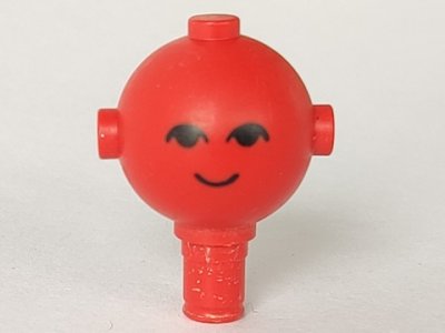 LEGO part Homemaker Figure / Maxifigure Head with Black Eyes and Smile Pattern (685px1)