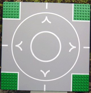 LEGO part Baseplate, Road 32 x 32 6-Stud Crossroads with Runway 'V' Wide Pattern (44343pb02)
