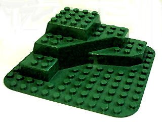 LEGO part Duplo, Baseplate Raised 12 x 12 with Three Level Corner (6433)