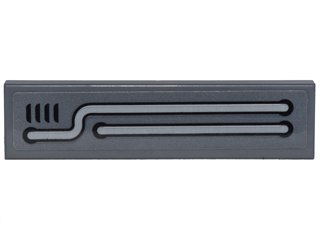 LEGO part Baldosa 1 x 4 con Tuberías Gris Azulado Claro y Patrón de Rejillas Negras Lado Izquierdo del Modelo (Adhesivo) - Set 70905 (2431pb0463L)