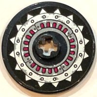 LEGO part Technic, Scheibe 3 x 3 mit silbernen Metallplatten mit Spitzen und Nieten und Magenta-Highlights-Muster (Aufkleber) - Set 70434 2723pb104