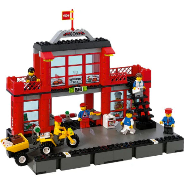 Set 4556-1 - Train Station